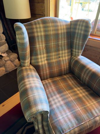 Log Cabin Green Chair
